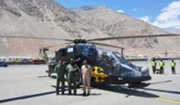 एचएएल द्वारा बनाए गए 2 हल्के लड़ाकू विमान लद्दाख में तैनात